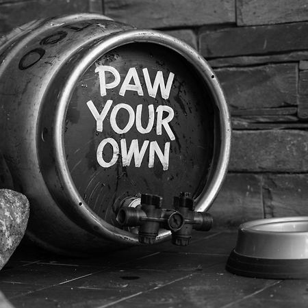 Twa Dogs Inn Keswick  Eksteriør bilde